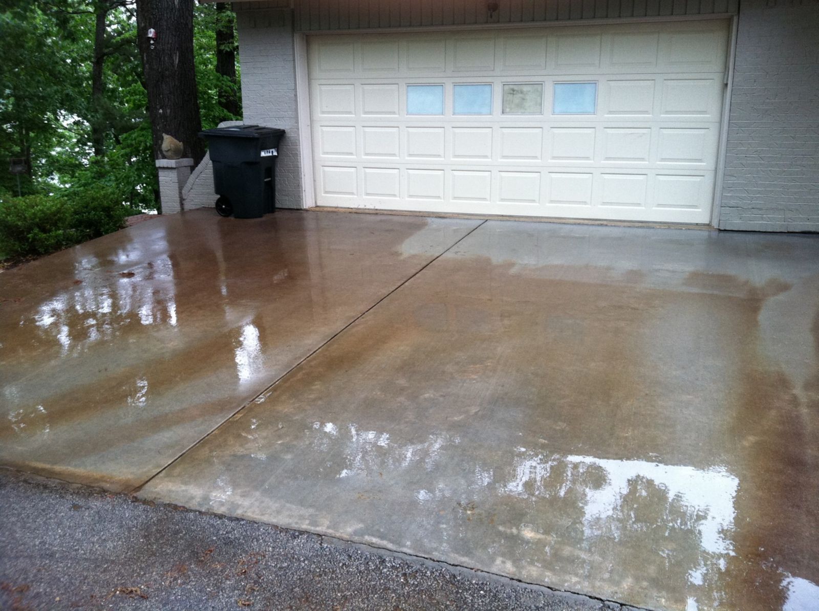 Power Wash Concrete Cleaning